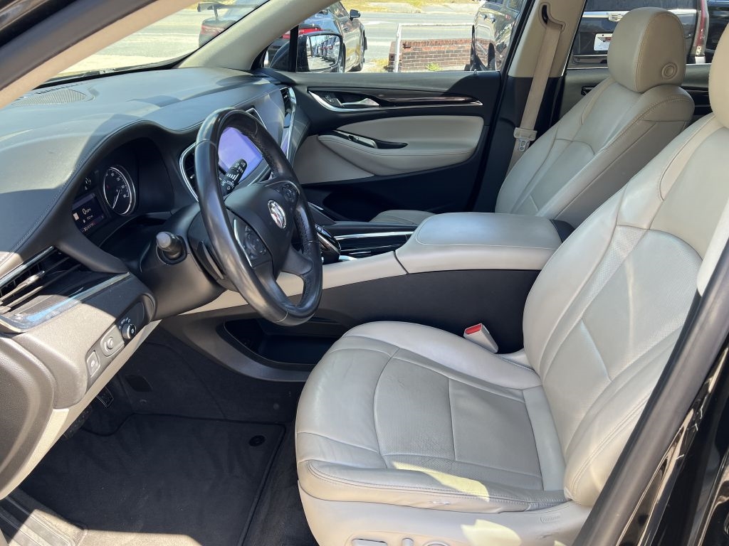 Buick Enclave FWD 4dr Essence 2020 Buick Enclave FWD 4dr Essence 2020