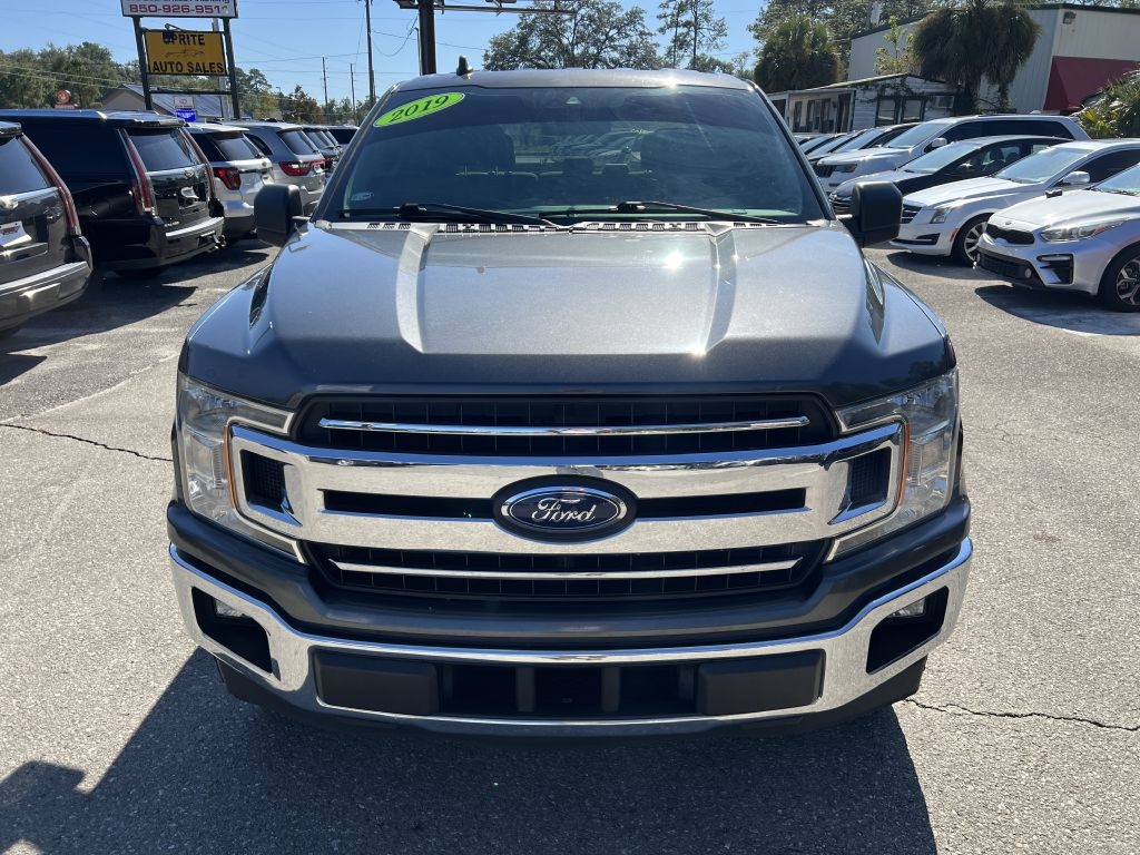 Ford F-150 XLT 2WD SuperCrew 5.5' Box 2019 Ford F-150 XLT 2WD SuperCrew 5.5' Box 2019