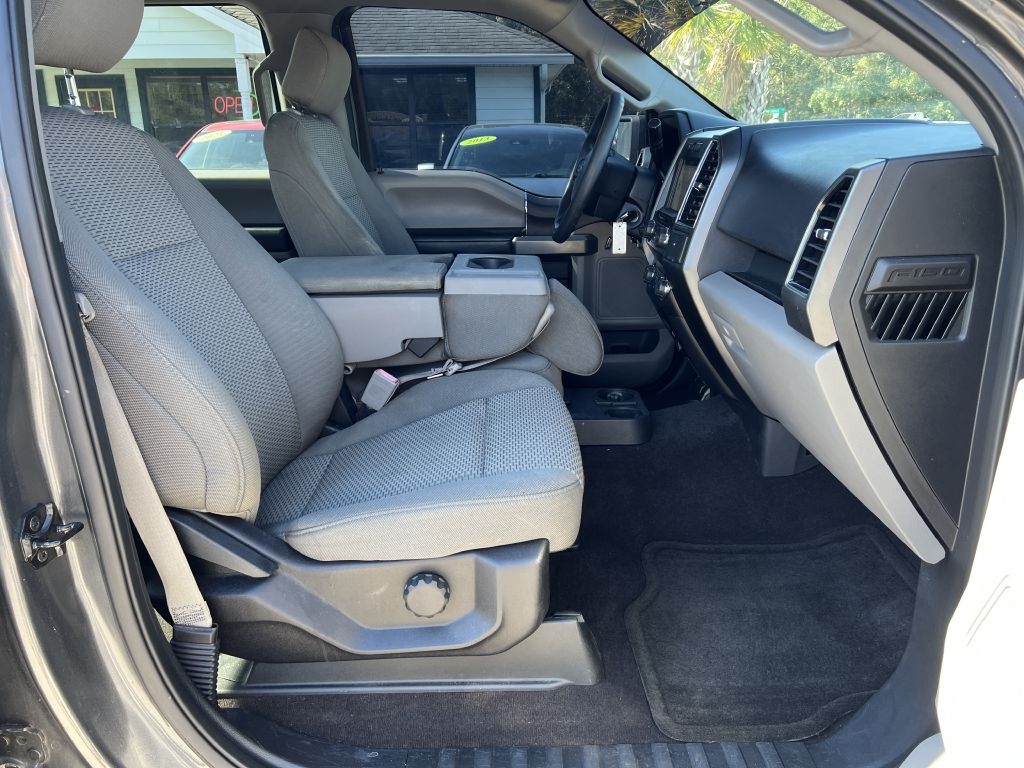 Ford F-150 XLT 2WD SuperCrew 5.5' Box 2019 Ford F-150 XLT 2WD SuperCrew 5.5' Box 2019