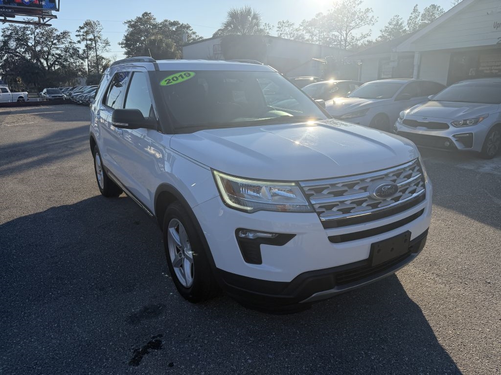 Ford Explorer XLT FWD 2019