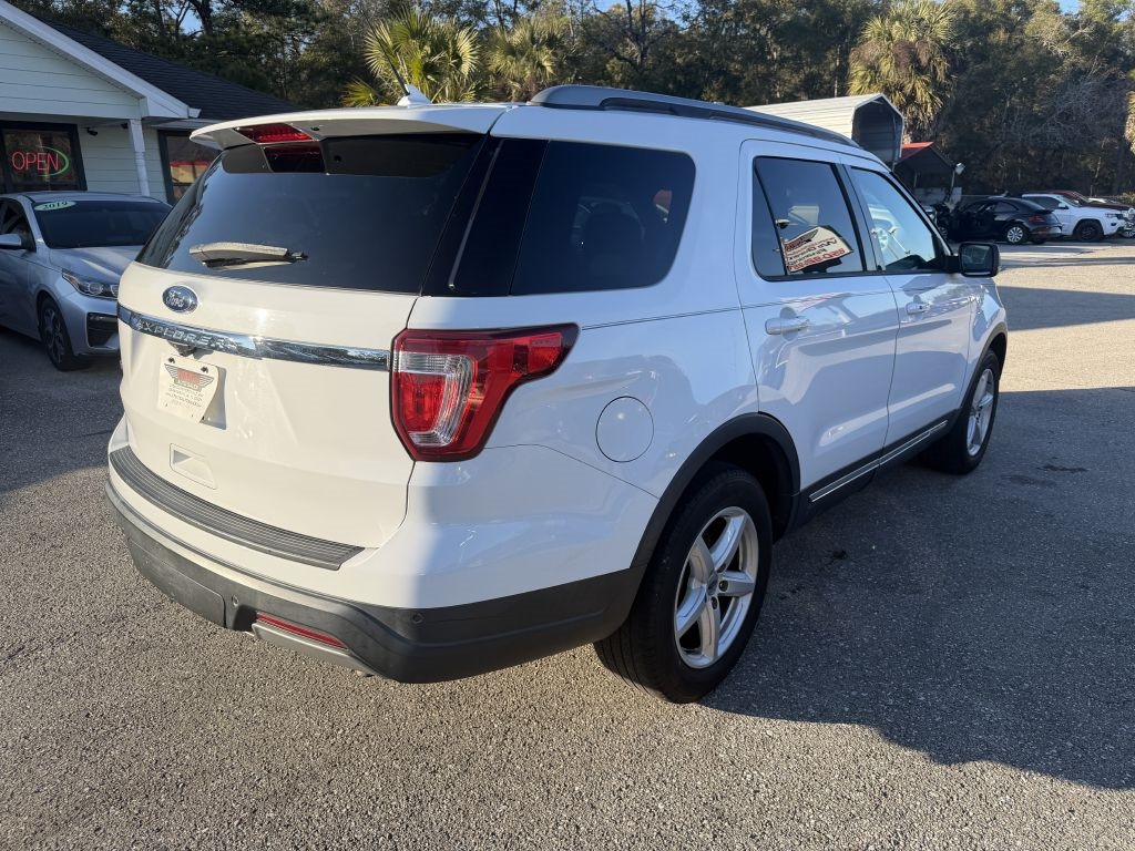 Ford Explorer XLT FWD 2019