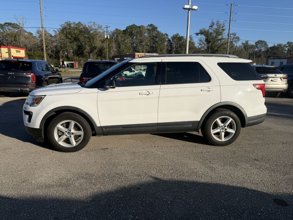 Ford Explorer XLT FWD 2019