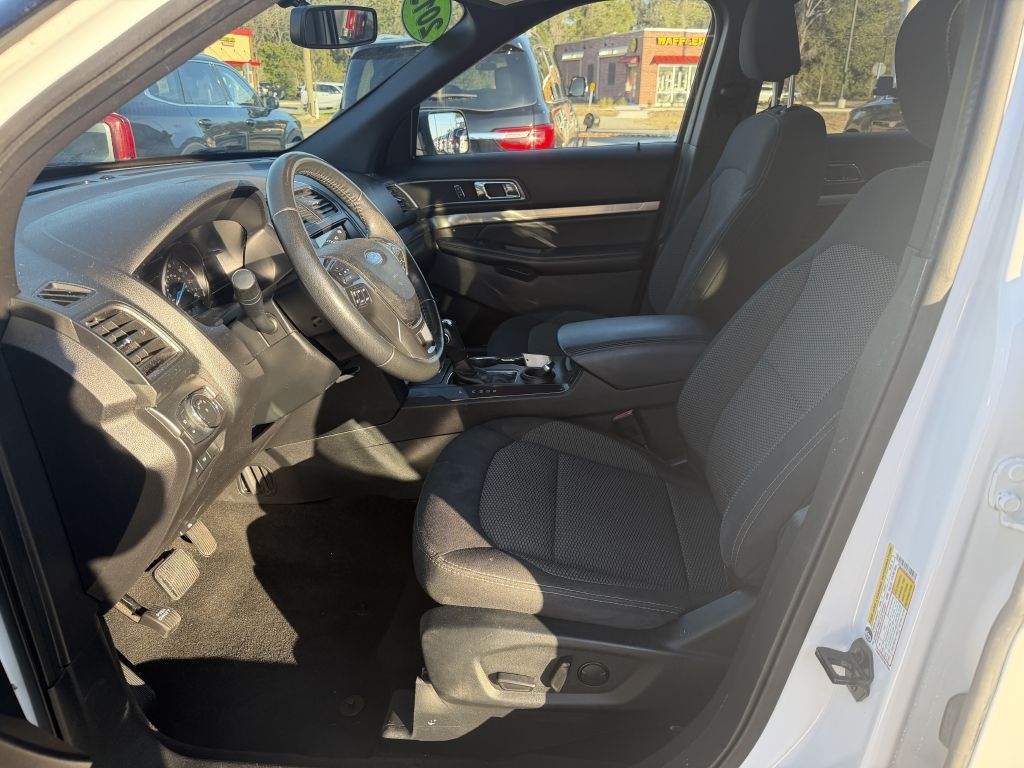 Ford Explorer XLT FWD 2019