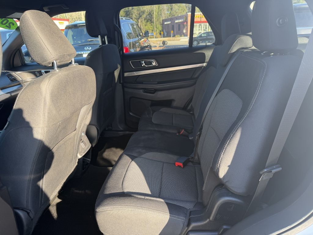 Ford Explorer XLT FWD 2019