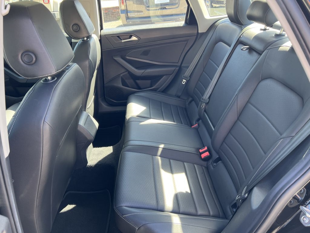 Volkswagen Jetta R-Line Auto 2021 Volkswagen Jetta R-Line Auto 2021