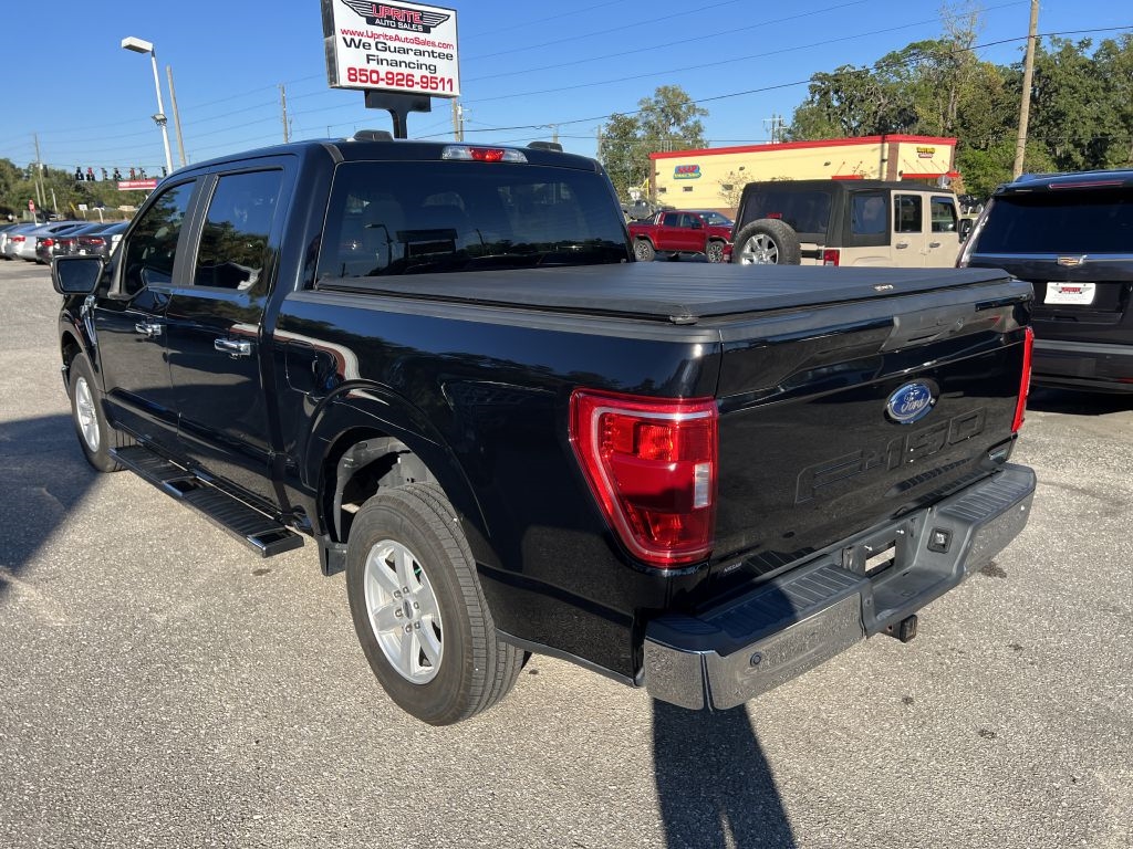 Ford F-150 Lariat 2WD SuperCrew 5.5' Box 2021 Ford F-150 Lariat 2WD SuperCrew 5.5' Box 2021