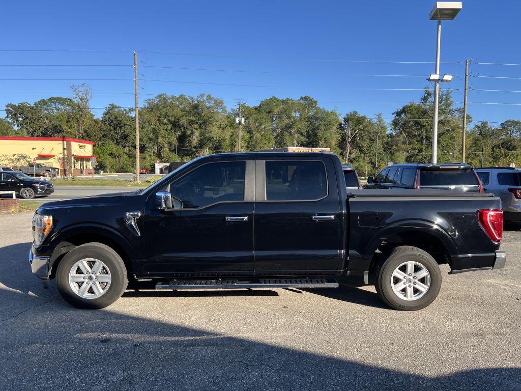 Ford F-150 Lariat 2WD SuperCrew 5.5' Box 2021 Ford F-150 Lariat 2WD SuperCrew 5.5' Box 2021