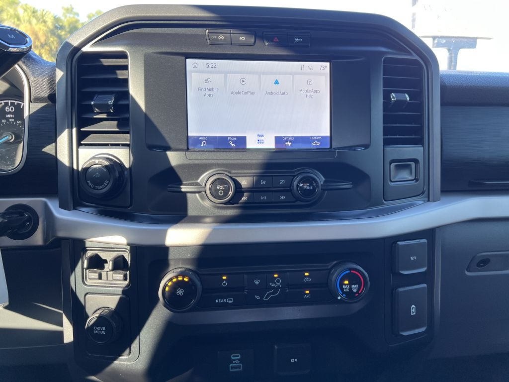 Ford F-150 Lariat 2WD SuperCrew 5.5' Box 2021 Ford F-150 Lariat 2WD SuperCrew 5.5' Box 2021