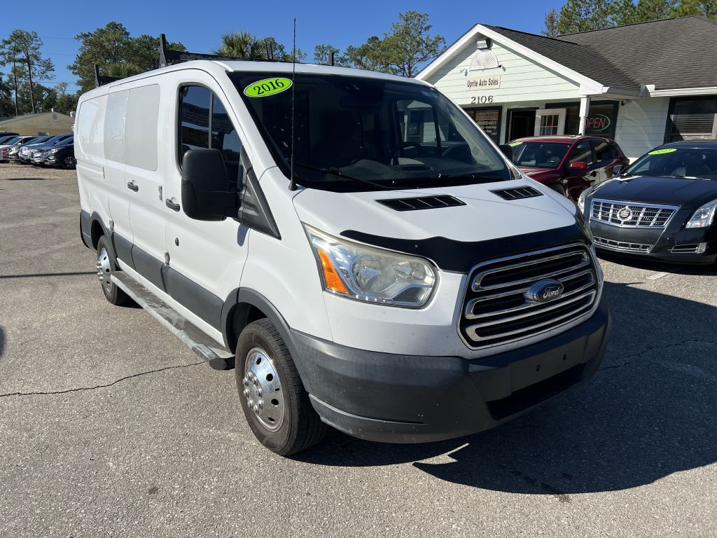 Ford Transit Cargo Van T-250 130" Low Rf 9000 GVWR Swing-Out RH Dr 2016 Ford Transit Cargo Van T-250 130" Low Rf 9000 GVWR Swing-Out RH Dr 2016