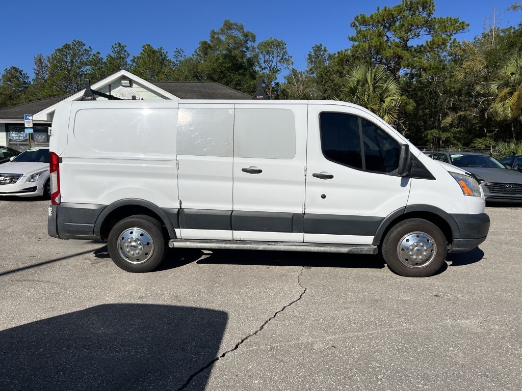 Ford Transit Cargo Van T-250 130" Low Rf 9000 GVWR Swing-Out RH Dr 2016 Ford Transit Cargo Van T-250 130" Low Rf 9000 GVWR Swing-Out RH Dr 2016