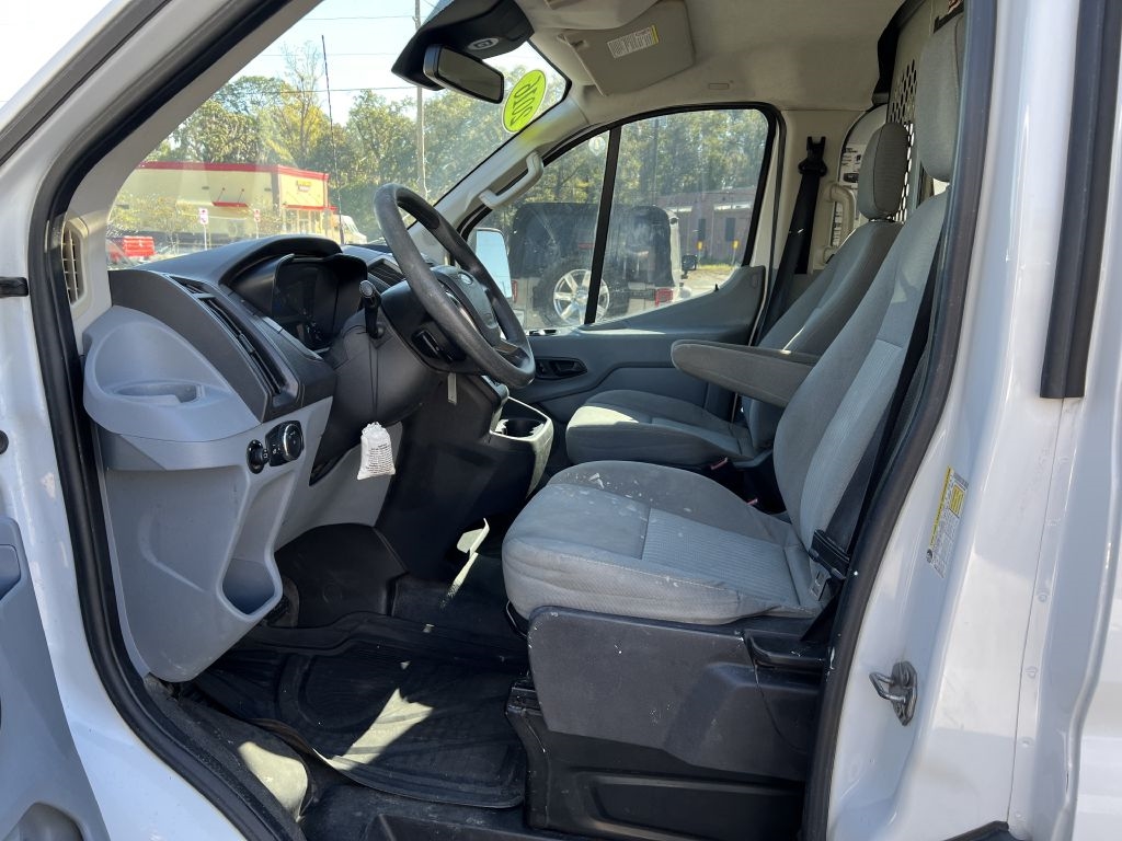 Ford Transit Cargo Van T-250 130" Low Rf 9000 GVWR Swing-Out RH Dr 2016 Ford Transit Cargo Van T-250 130" Low Rf 9000 GVWR Swing-Out RH Dr 2016