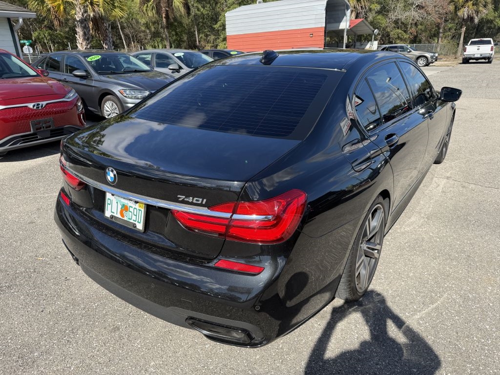 BMW 7 Series 740i Sedan 2019