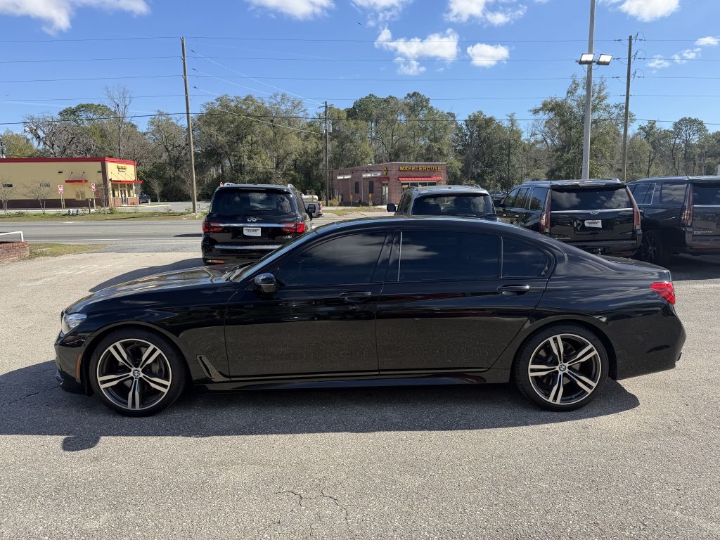 BMW 7 Series 740i Sedan 2019