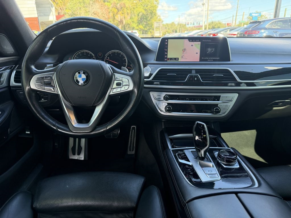 BMW 7 Series 740i Sedan 2019