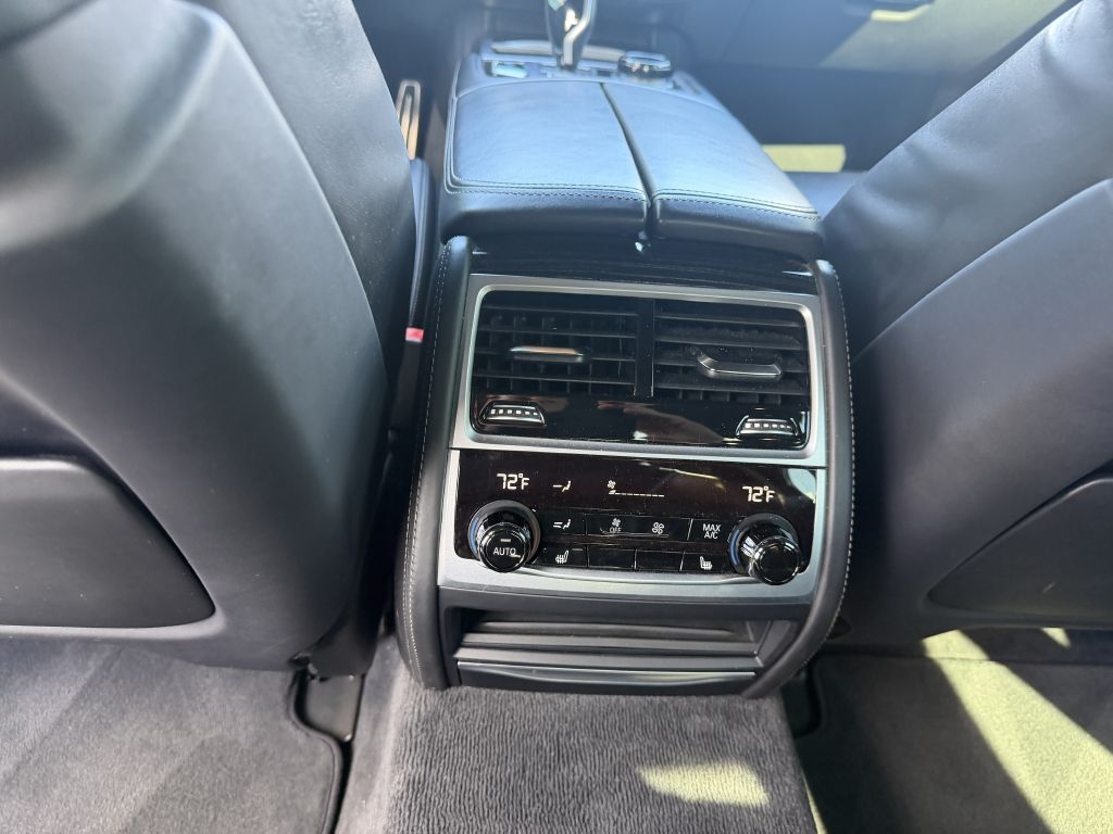 BMW 7 Series 740i Sedan 2019