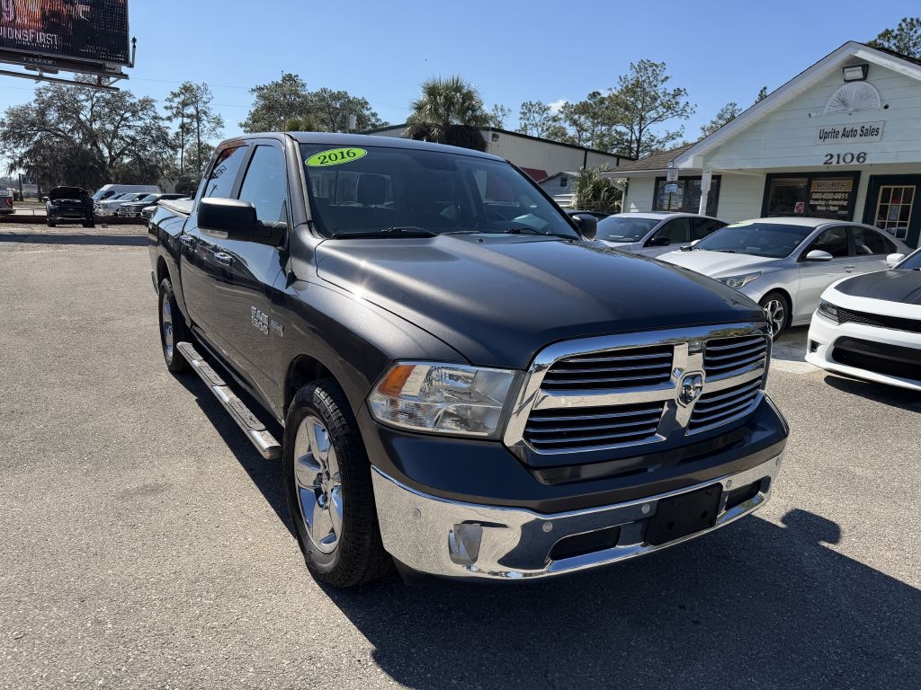 RAM 1500 2WD Crew Cab 140.5" Big Horn 2016