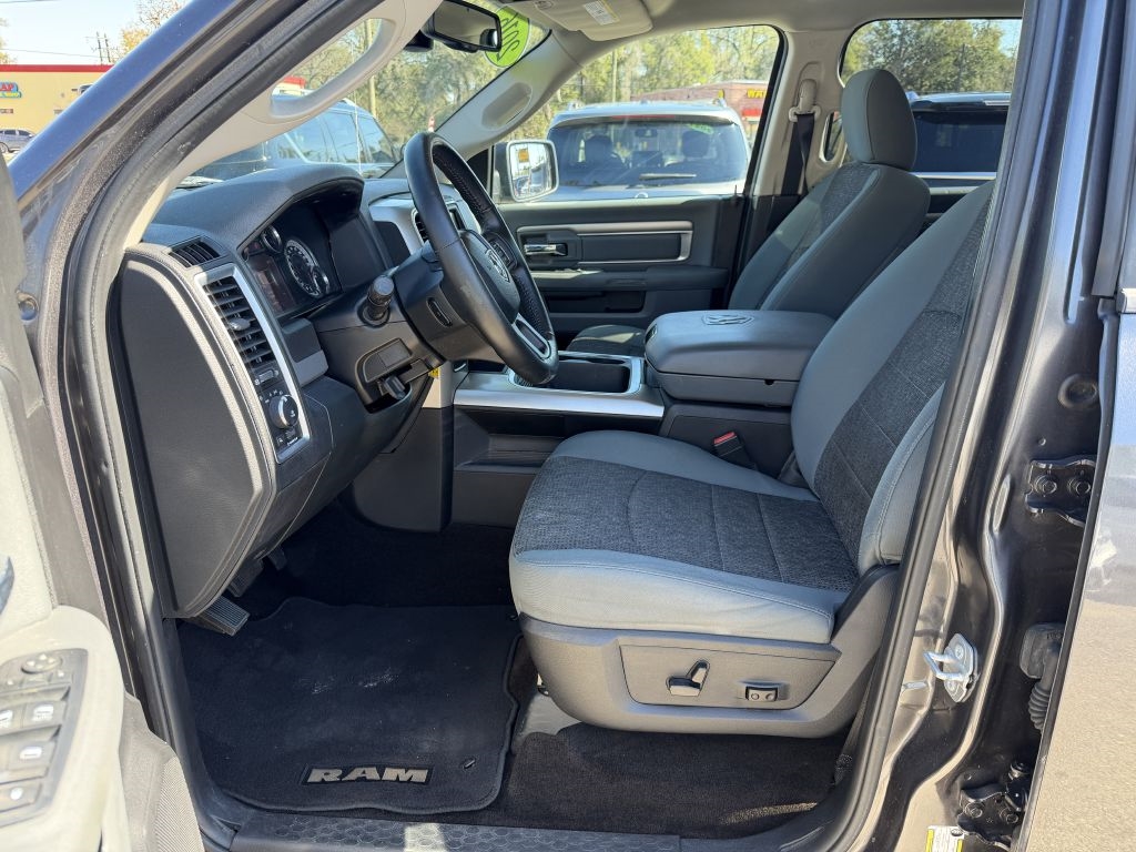 RAM 1500 2WD Crew Cab 140.5" Big Horn 2016