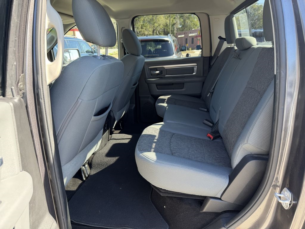 RAM 1500 2WD Crew Cab 140.5" Big Horn 2016