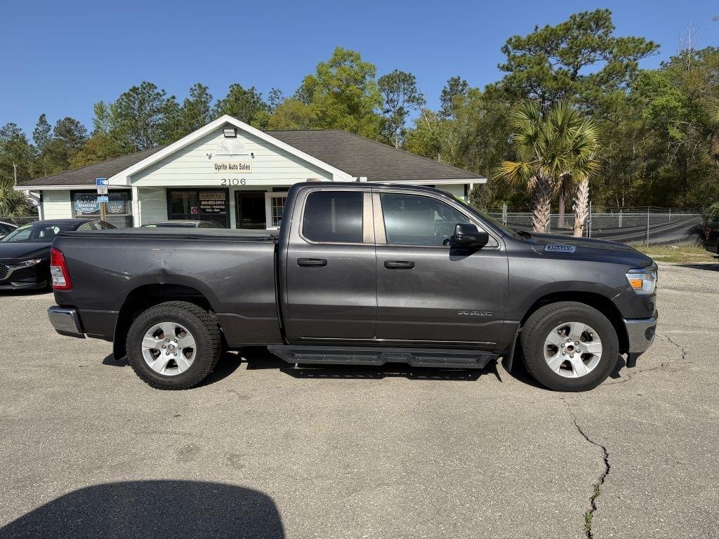 RAM 1500 Big Horn 4x2 Quad Cab 6'4" Box 2023