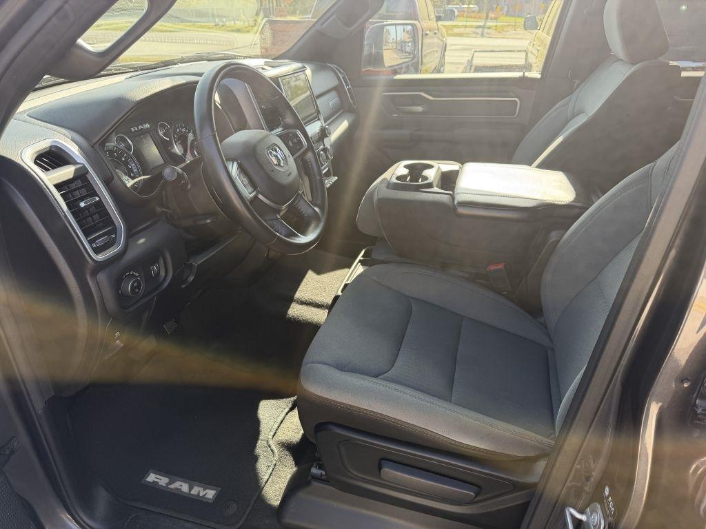 RAM 1500 Big Horn 4x2 Quad Cab 6'4" Box 2023