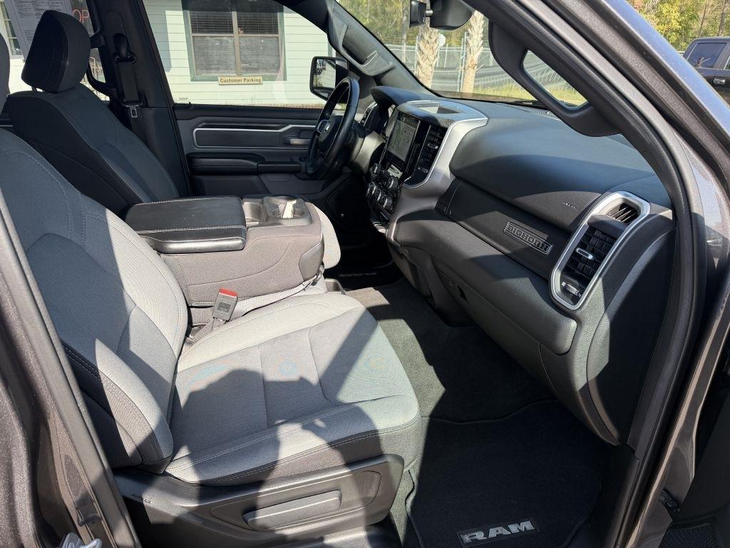 RAM 1500 Big Horn 4x2 Quad Cab 6'4" Box 2023