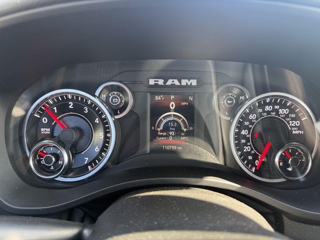 RAM 1500 Big Horn 4x2 Quad Cab 6'4" Box 2023