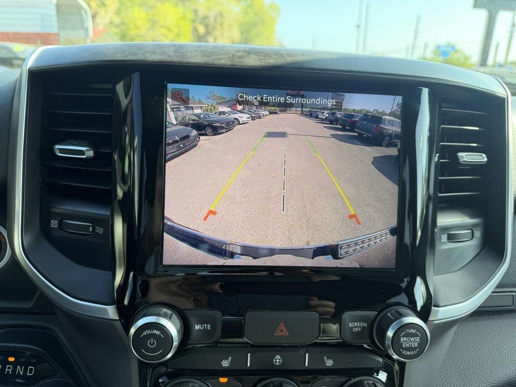 RAM 1500 Big Horn 4x2 Quad Cab 6'4" Box 2023