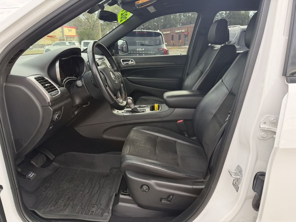 Jeep Grand Cherokee Laredo X 4x2 2021