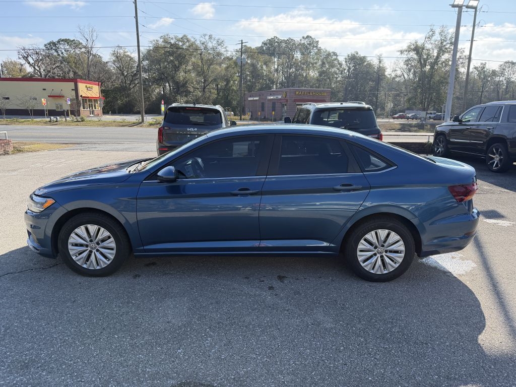 Volkswagen Jetta R-Line Auto w/SULEV 2019
