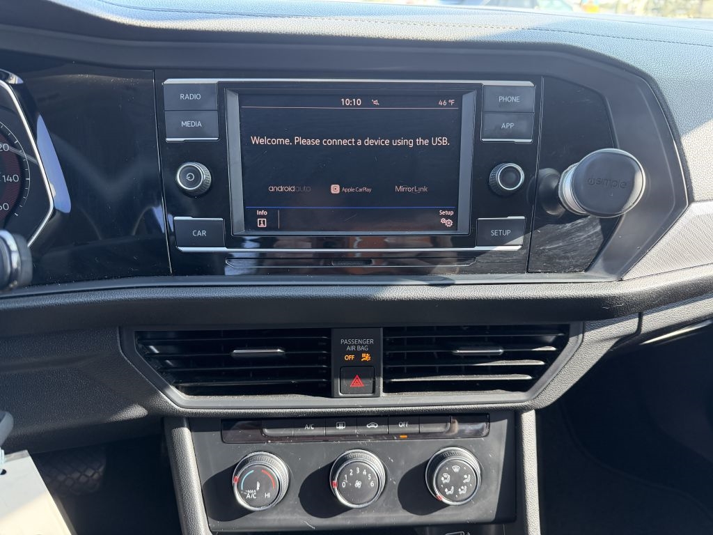 Volkswagen Jetta R-Line Auto w/SULEV 2019