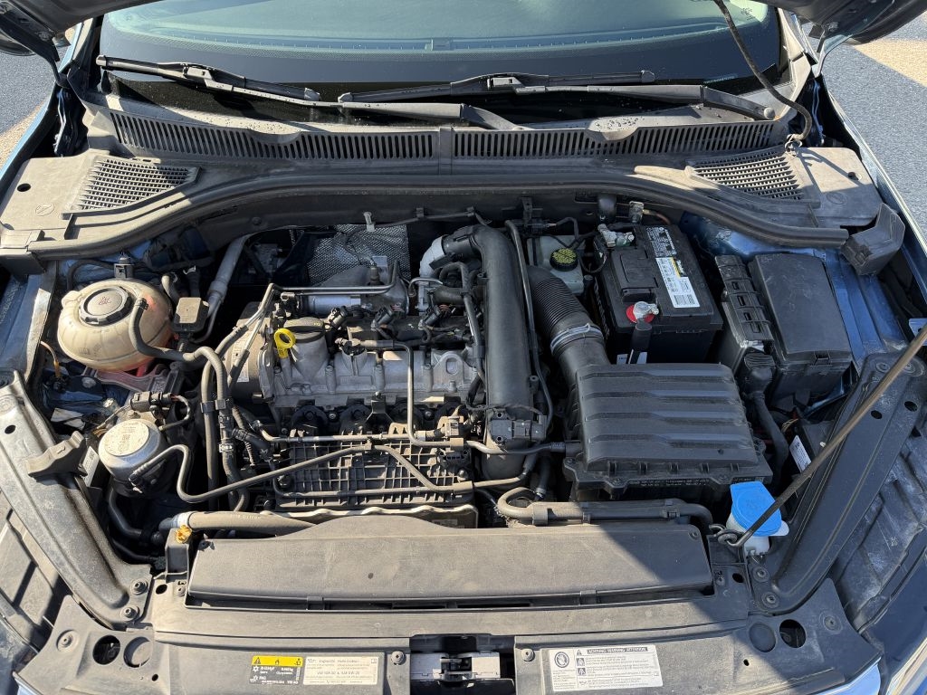 Volkswagen Jetta R-Line Auto w/SULEV 2019