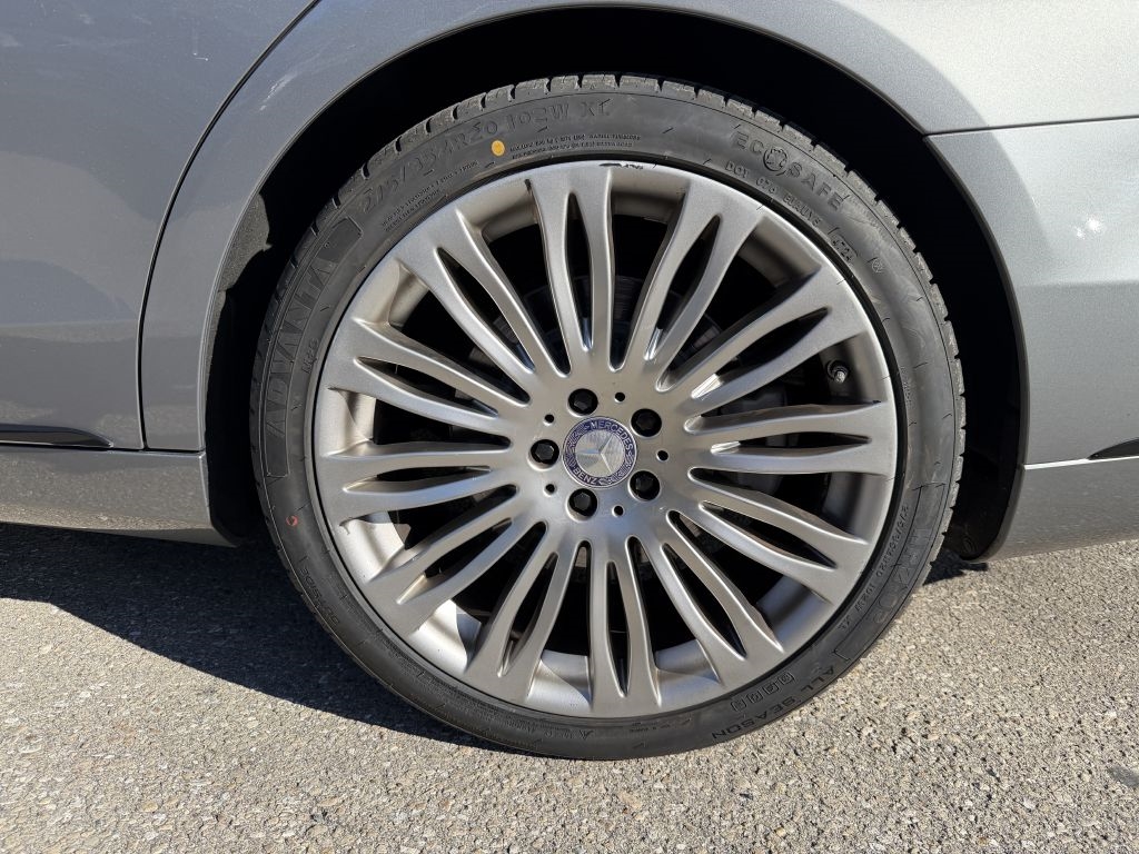 Mercedes-Benz S-Class 4dr Sdn S 550 RWD 2015