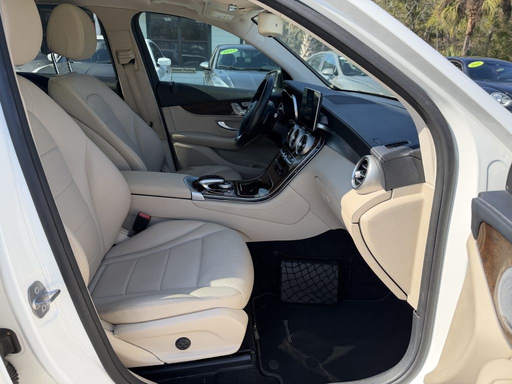 Mercedes-Benz GLC GLC 300 SUV 2017