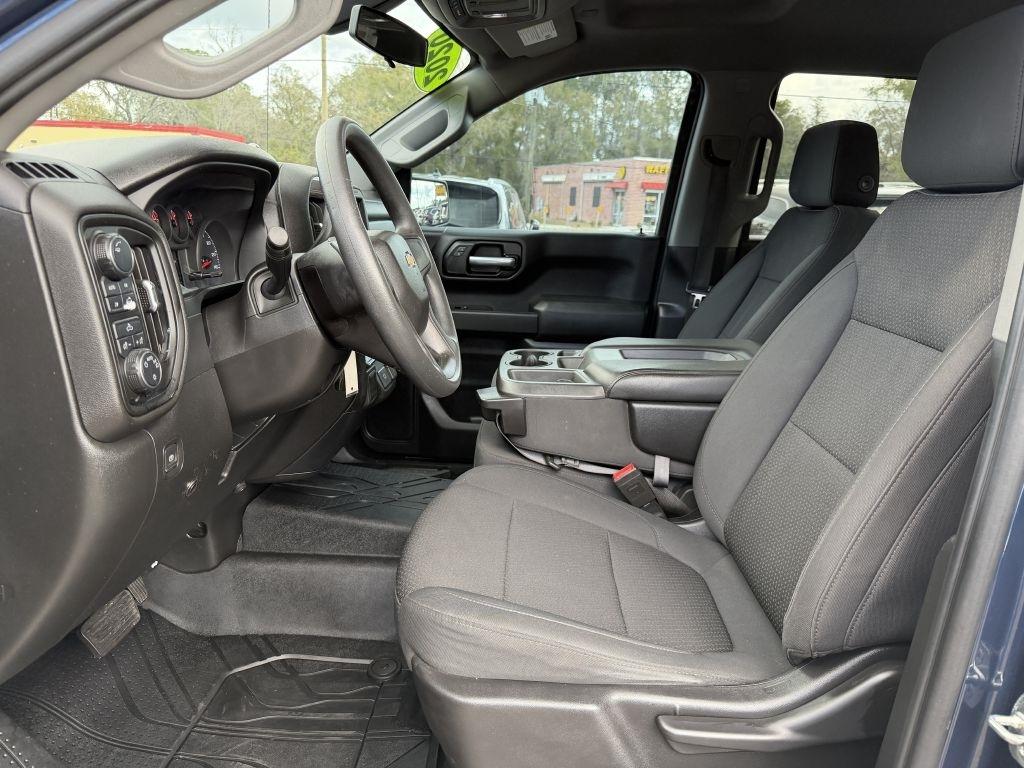 Chevrolet Silverado 1500 4WD Crew Cab 147" Custom 2020