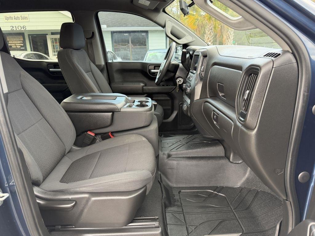 Chevrolet Silverado 1500 4WD Crew Cab 147" Custom 2020