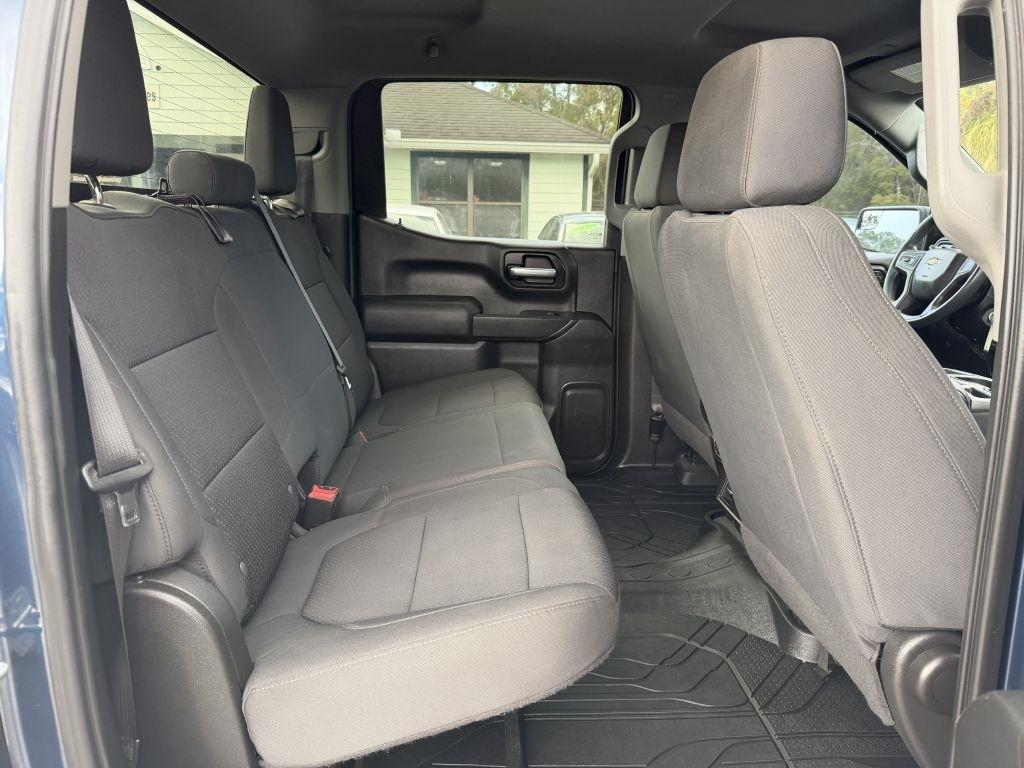 Chevrolet Silverado 1500 4WD Crew Cab 147" Custom 2020