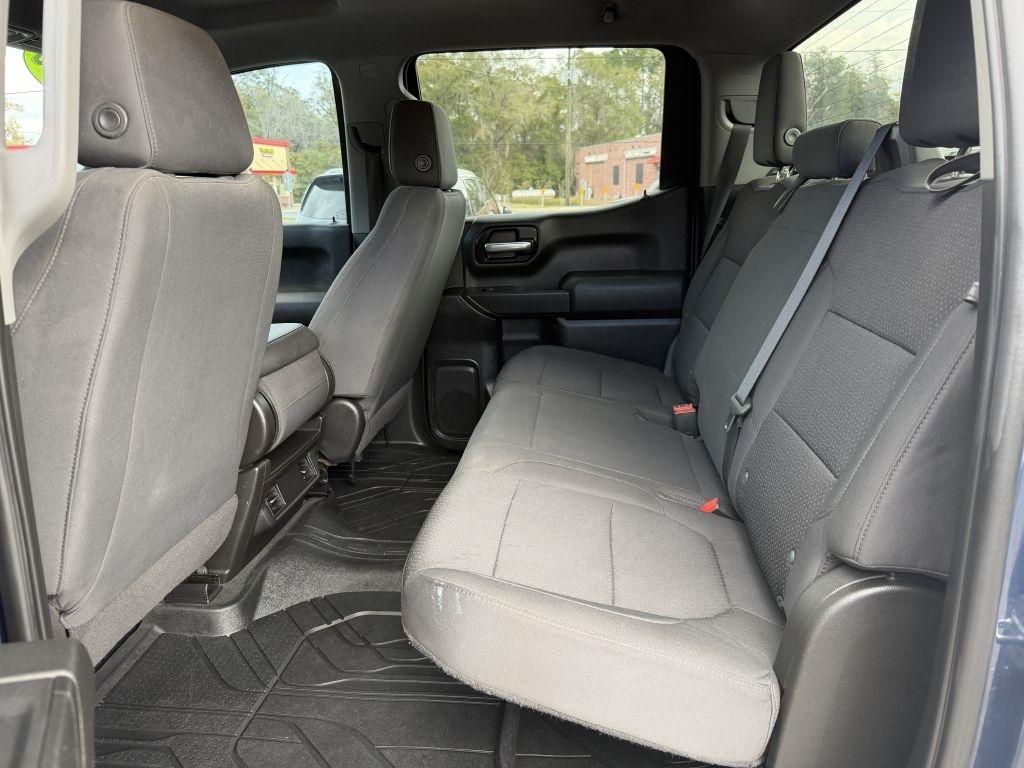 Chevrolet Silverado 1500 4WD Crew Cab 147" Custom 2020