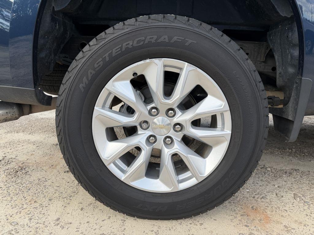 Chevrolet Silverado 1500 4WD Crew Cab 147" Custom 2020