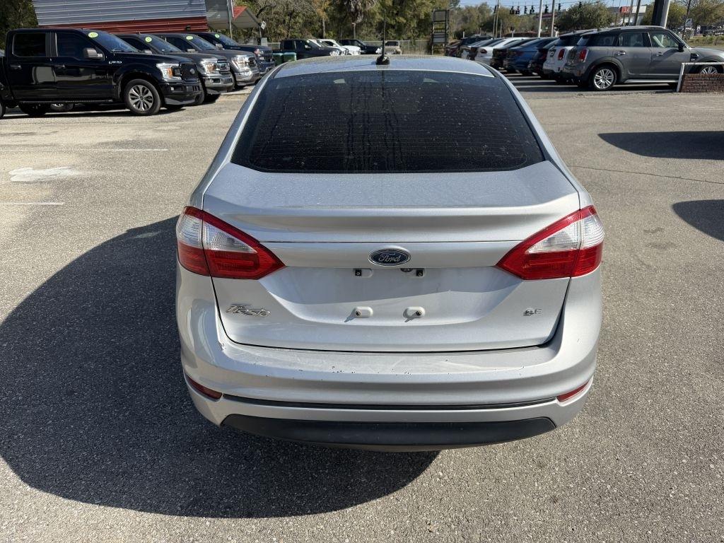 Ford Fiesta SE Sedan 2018