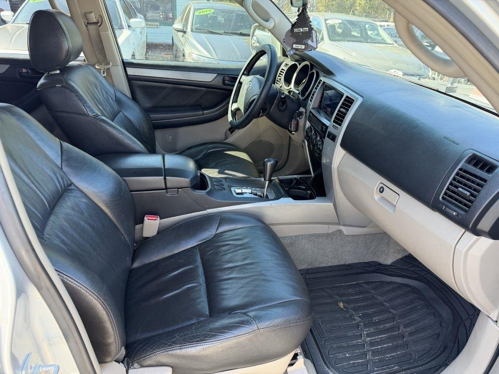 Toyota 4Runner 4dr SR5 V6 Auto (Natl) 2006