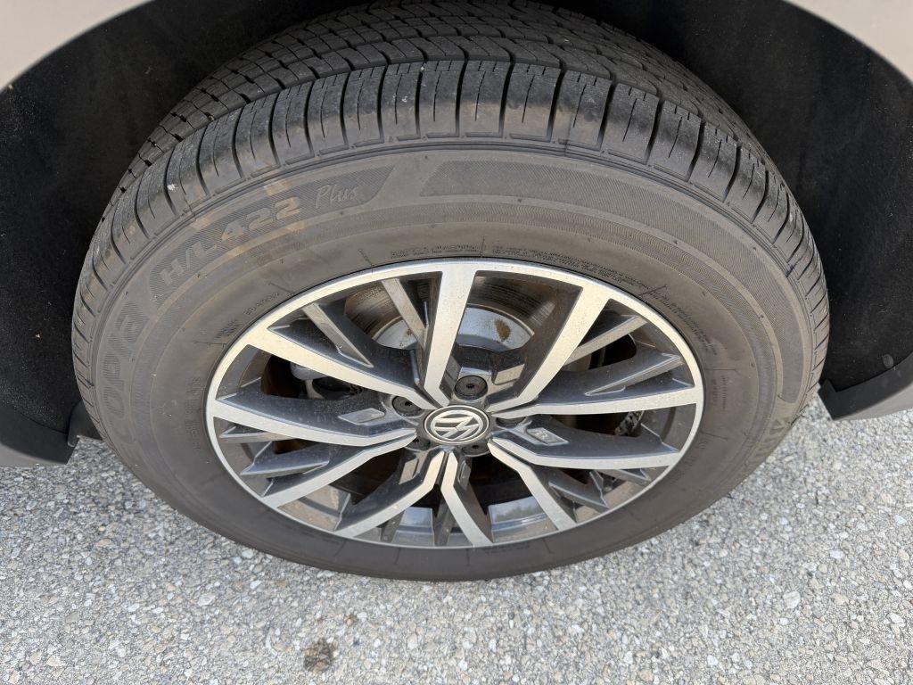 Volkswagen Tiguan 2.0T SEL FWD 2018