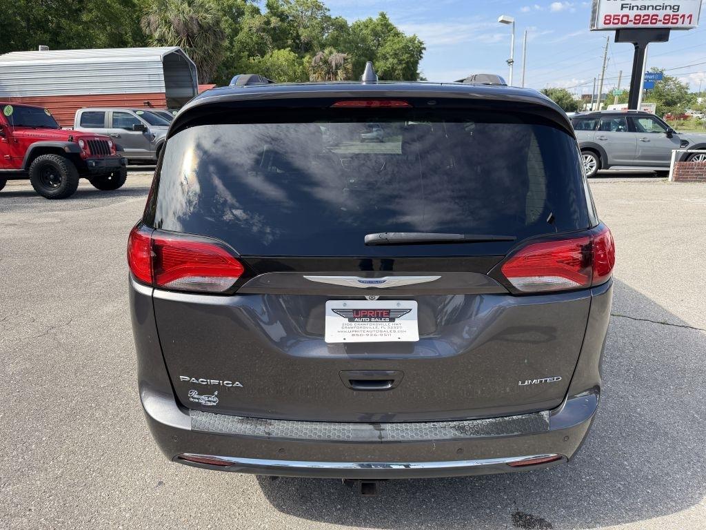 Chrysler Pacifica Limited FWD 2020