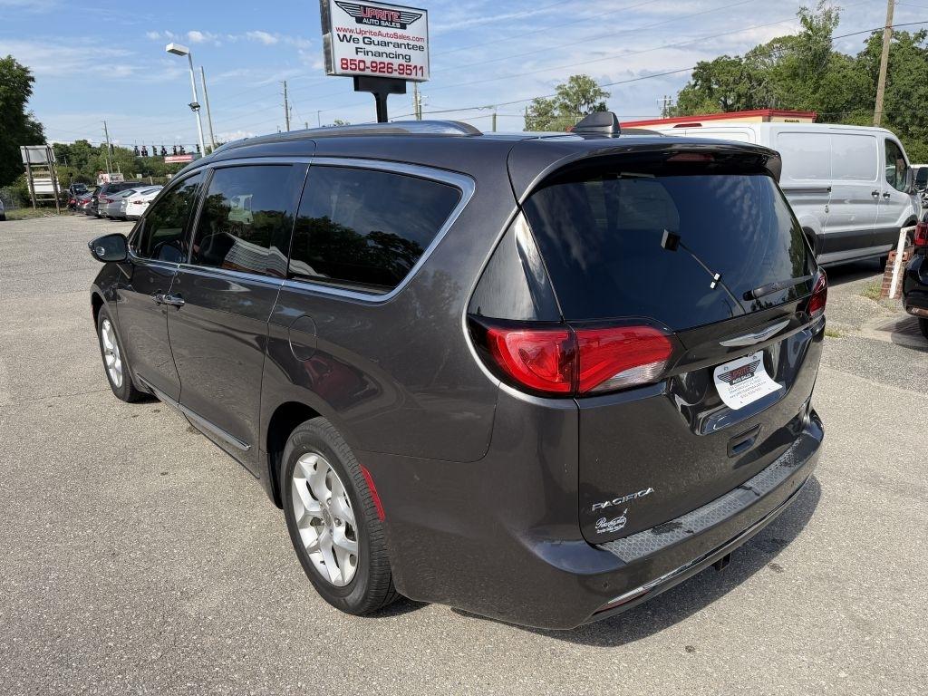 Chrysler Pacifica Limited FWD 2020