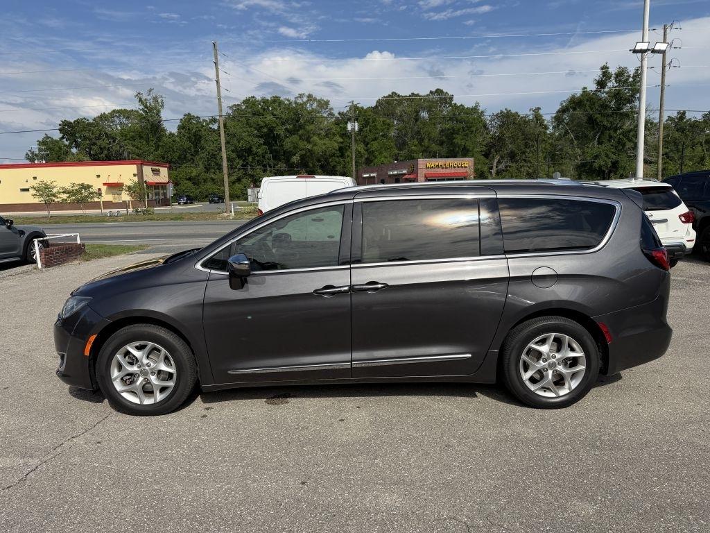 Chrysler Pacifica Limited FWD 2020