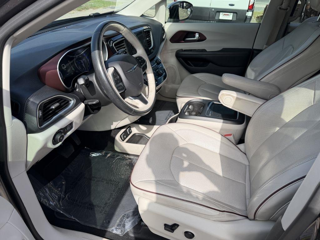 Chrysler Pacifica Limited FWD 2020