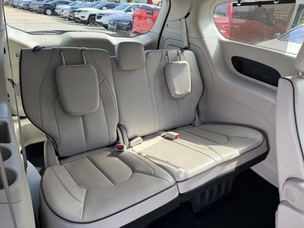 Chrysler Pacifica Limited FWD 2020