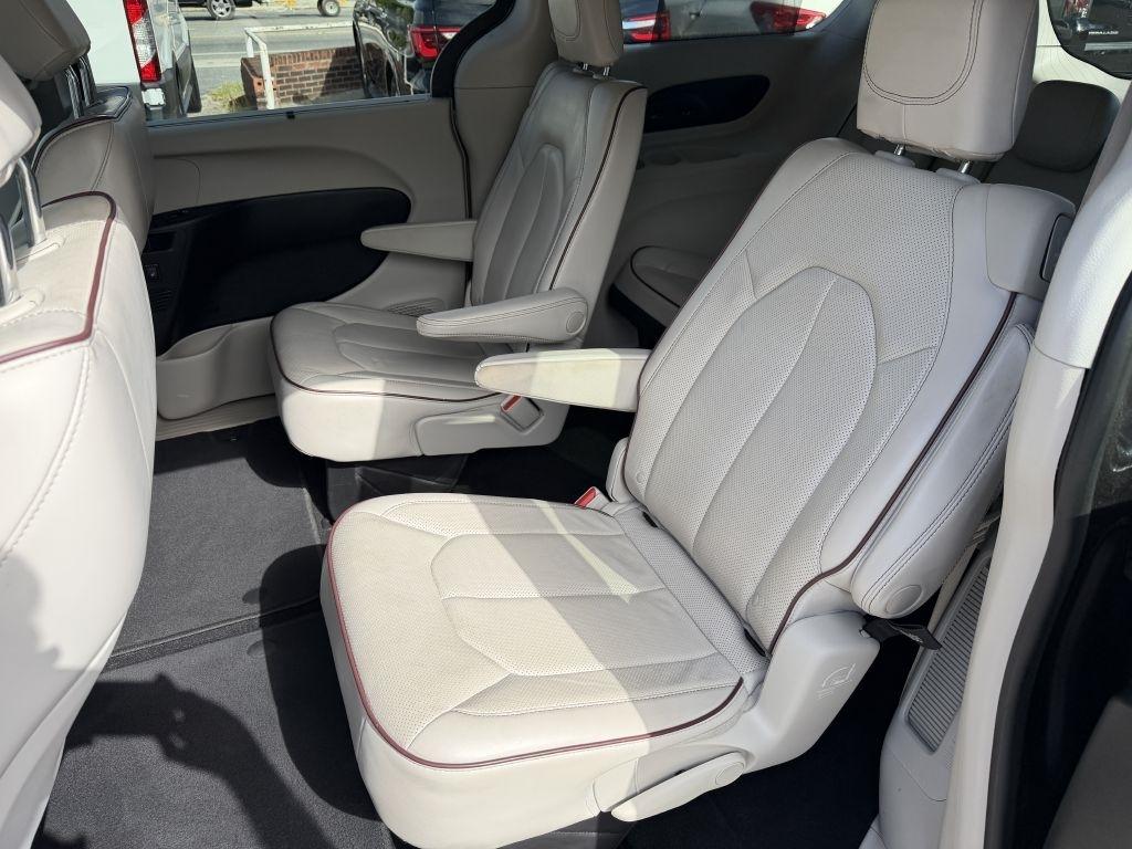 Chrysler Pacifica Limited FWD 2020