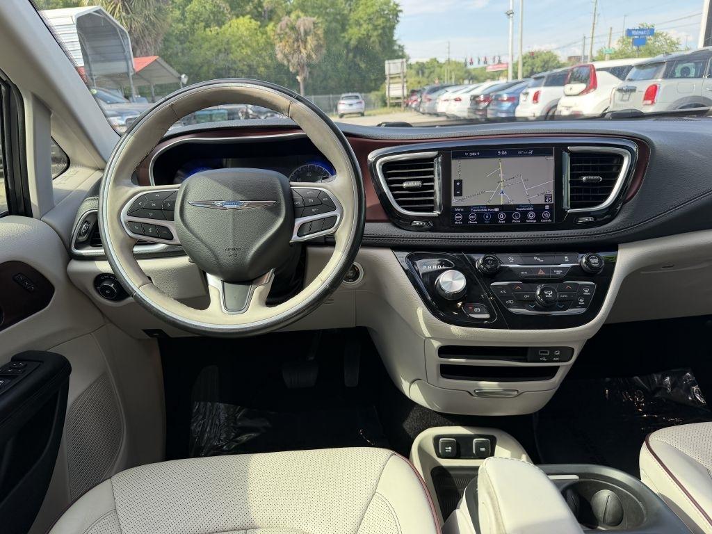 Chrysler Pacifica Limited FWD 2020