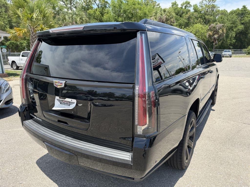 Cadillac Escalade ESV 4WD 4dr Luxury 2019