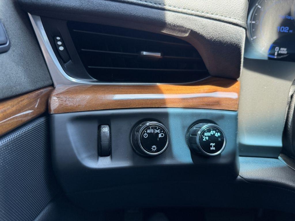 Cadillac Escalade ESV 4WD 4dr Luxury 2019